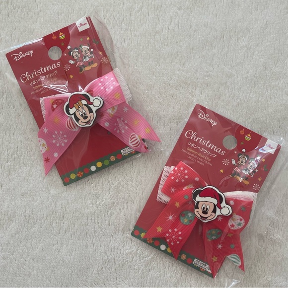 NWT Bundle of 2 DAISO Disney Holiday Ribbon Hair Clips - Picture 1 of 7